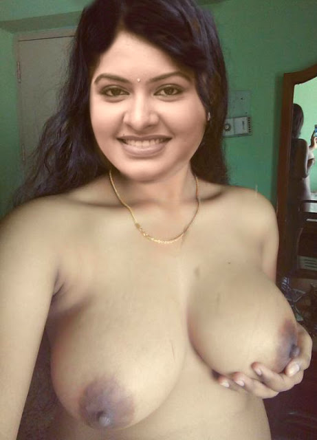 Vijay tv actress boobs Rachitha Rachu topless sexy nude nipple selfie pic