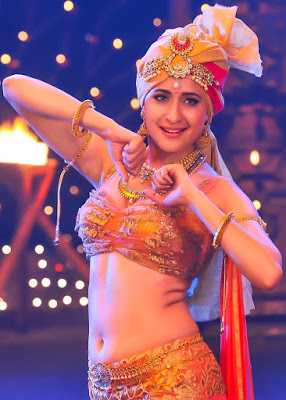 xxx hindi actress Pragya Jaiswal naked blouse photo without dress