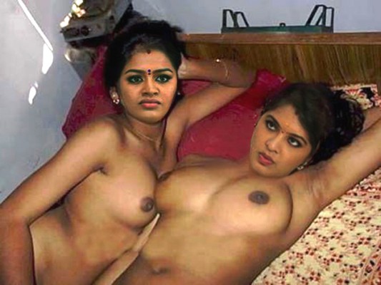 Naked Muthazhagu lesbian sex with Meenakshi on bed hot boobs