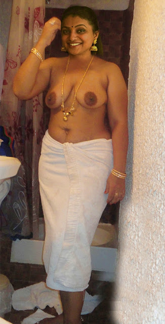 Roja topless boobs with thali handing in cleavage after bathing