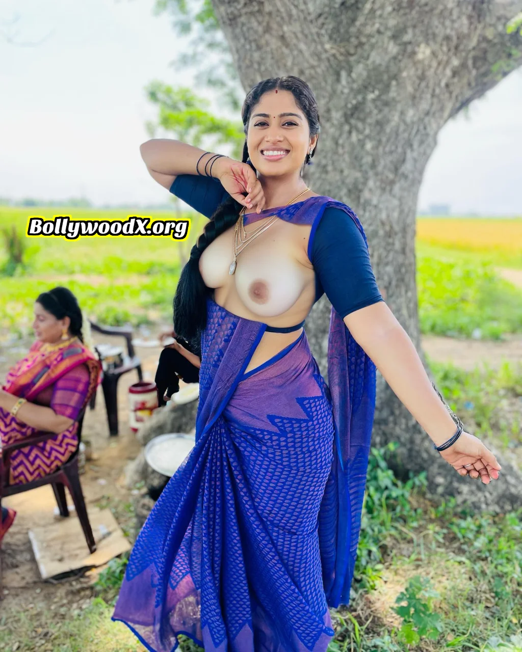 Vijay Tv Muthazhagu Shobana blue saree removed village nudity