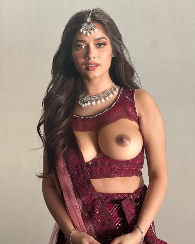 Jannat Zubair Rahmani red sleeveless torn blouse nude boobs nipple