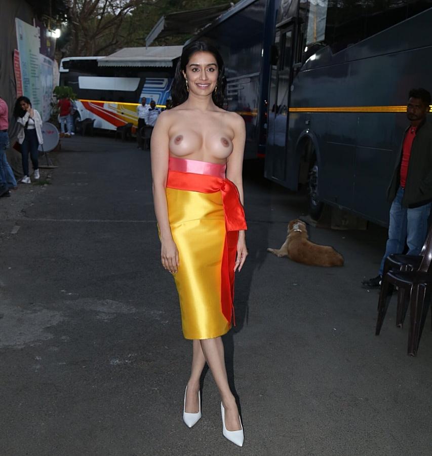 Shraddha Kapoor topless shooting spot nude boobs nipple show